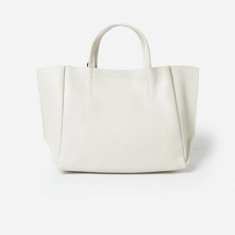 AMPERSAND AS APOSTROPHE HALF TOTE BAG STAR WHITE NWT